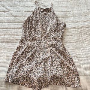 All in Favor Romper Size Medium